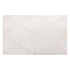 White Diamond Tufted Bath Mat, 21x34